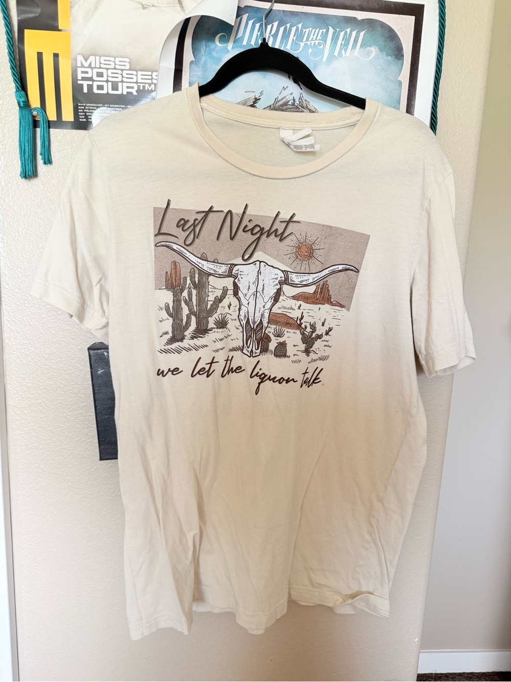 Last Night Desert Graphic Tee - Cream